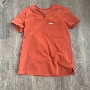 Figs auburn scrub top xs